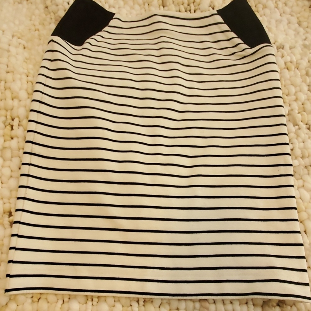 Greylin black white stripe pencil skirt SMALL